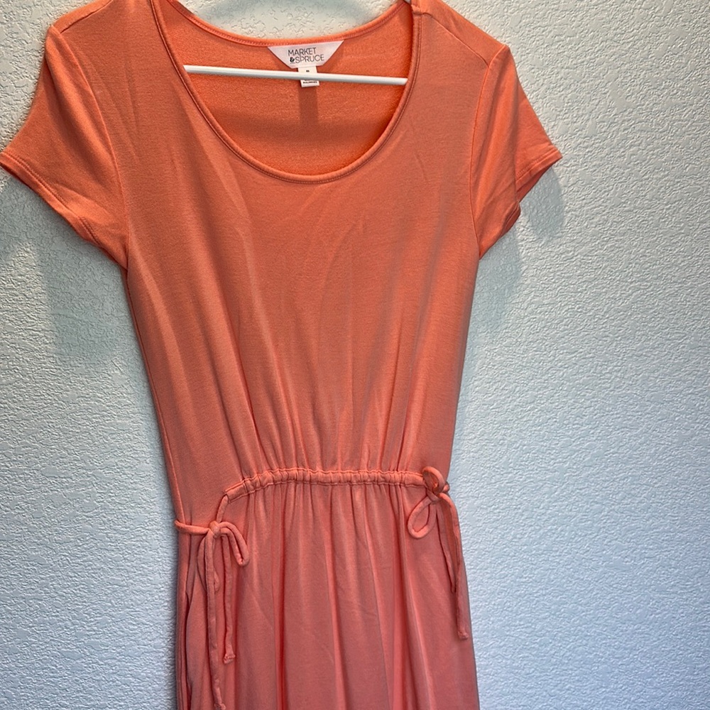 XS peach dress, pockets